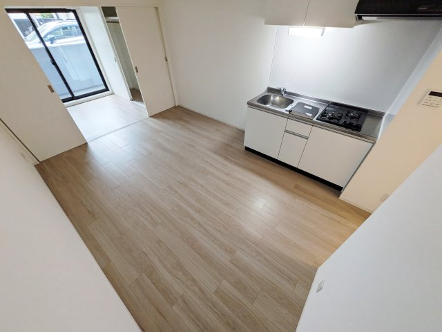 広島市安佐南区長束５丁目のアパートの居間・リビング