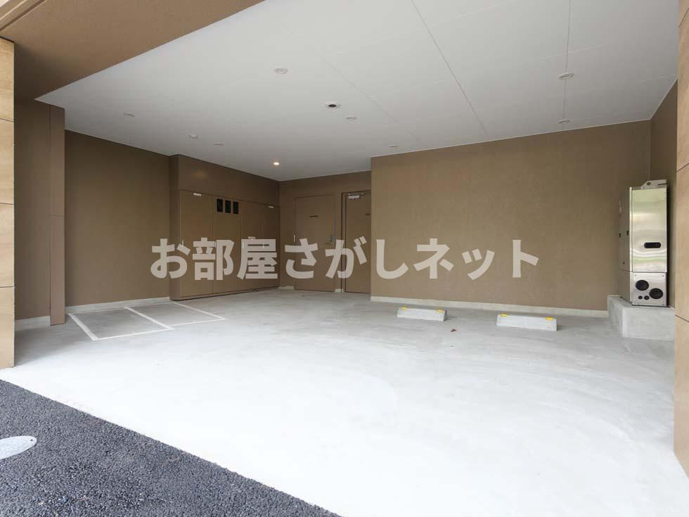 アーバンパーク三ノ輪Ⅱ【おとり物件なし】#学生・社会人にオススメ！初期費用分割払いOK！の駐車場