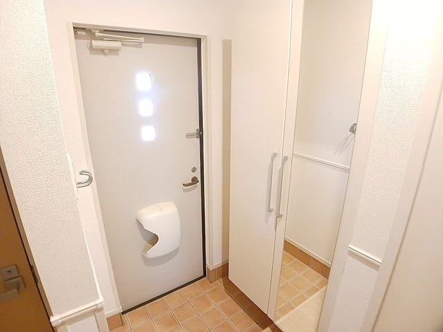 ヴァンセット　アムールⅠの玄関