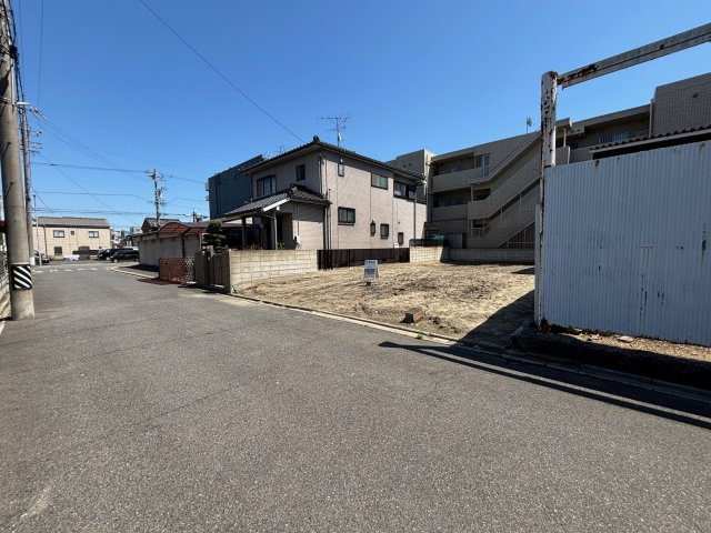 南区六条町三丁目土地の前面道路含む現地写真