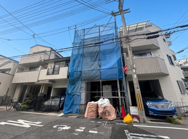神戸市灘区友田町　新築一戸建ての外観|現在建築中！落ち着いた街並みで新生活を始めることが出来そう！周辺の物件も併せてご紹介させて頂きます！