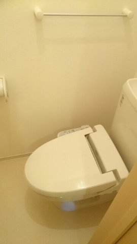 フリーデのトイレ|コンパクトで使いやすいトイレです