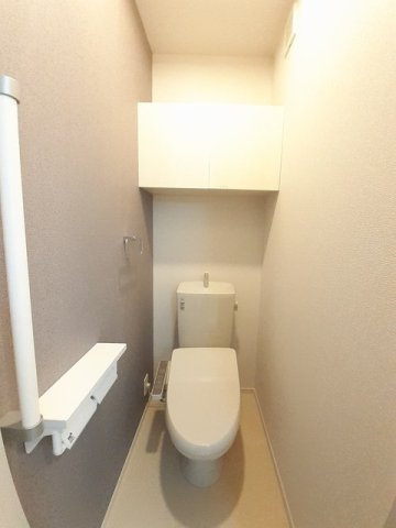 エクラデサージュ見能林Ⅰのトイレ|清潔感のあるトイレです