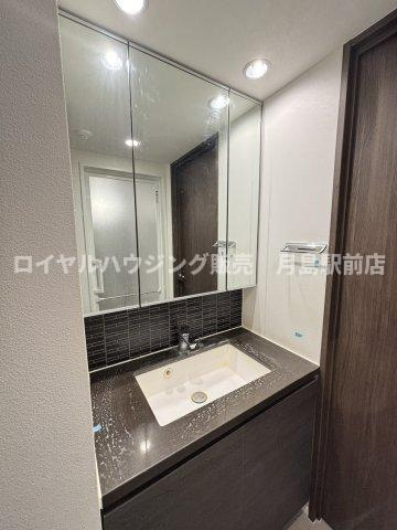 ☆三面鏡付きの独立洗面台☆※別部屋参考写真