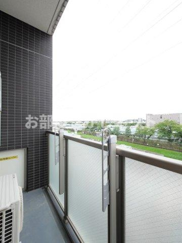 エスパシオ西高島平【おとり物件なし】#学生・社会人にオススメ！初期費用分割払いOK！のバルコニー