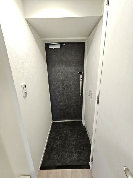 ディアレイシャス今池の玄関