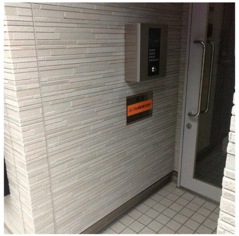 アクロコート西巣鴨のエントランス