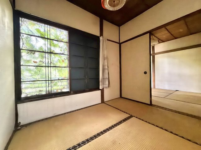 練馬区大泉町６丁目　再建築中古一戸建　西武池袋線　大泉学園の和室|2階3畳和室
南側開口部、間仕切り設計です。