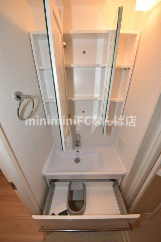 セレニテ本町リアン