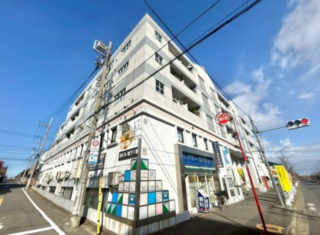 アゴラビルの外観