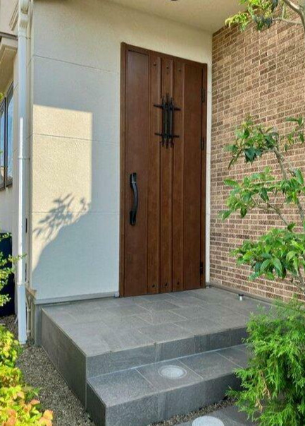 入間町戸建のエントランス