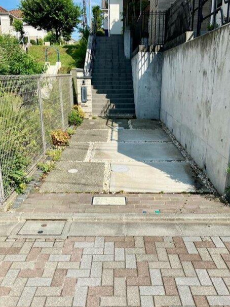 入間町戸建の駐車場