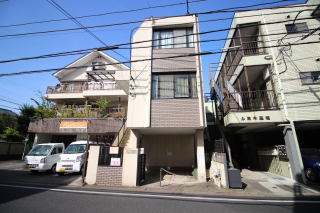 三鷹市牟礼２丁目の賃貸マンション