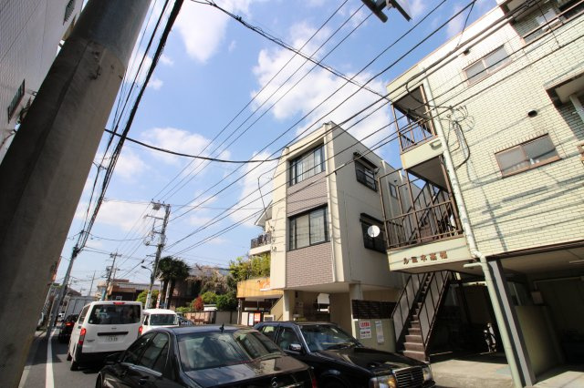 三鷹市牟礼２丁目の賃貸マンション