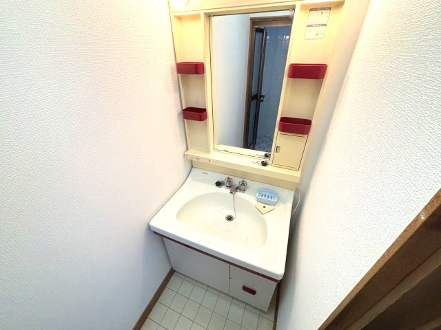 向野町戸建の洗面所