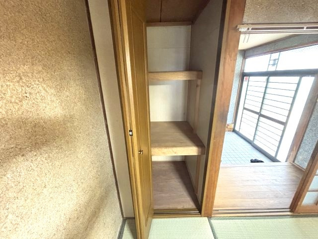 向野町戸建の収納