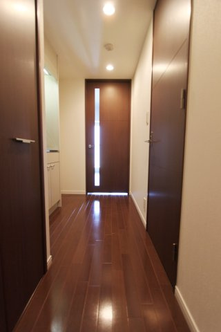カスタリア三ノ輪の玄関