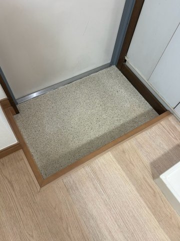 メゾン・ド・ウエハラの玄関