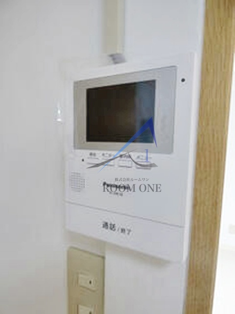 石井マンションのセキュリティ|モニター付インターホンです。