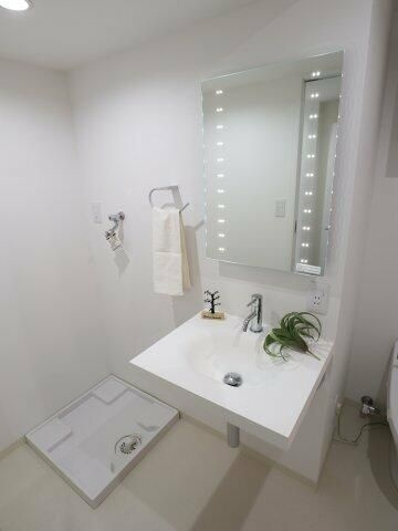 ウィンドワード市川の洗面所