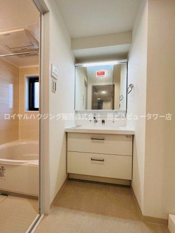 明るい洗面所です
