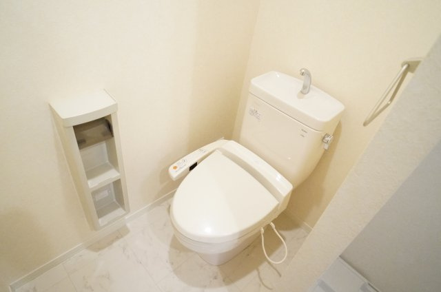 エスポワール柏のトイレ|落ち着いたトイレです
