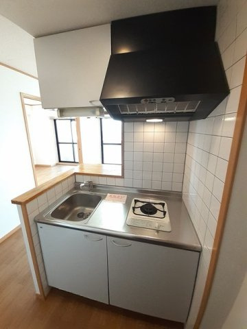 アット長田のキッチン