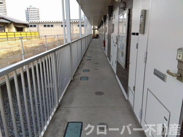 レオパレスボア　ソルテのエントランス