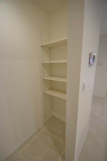 【収納】 | 【仲介手数料無料！！】八王子市絹ヶ丘1丁目　未入居戸建て　１号棟　6180万円