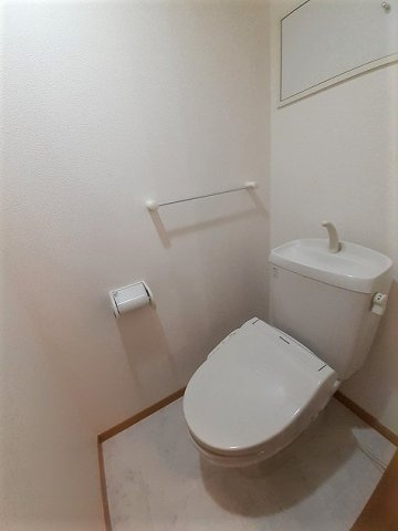 メゾン　ド　ブローテＡのトイレ|落ち着いた色調のトイレです