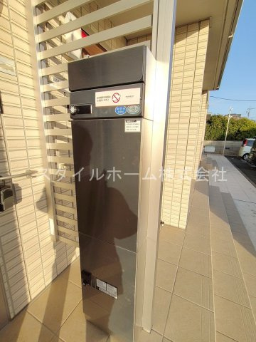 サンハイム野路のエントランス