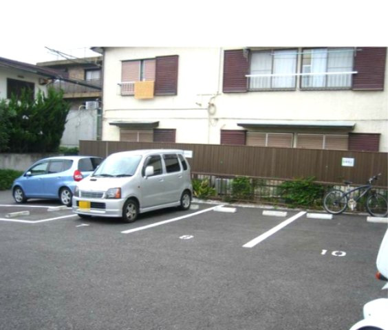 ブリス・ド・メールの駐車場|駐車場に車を止められます