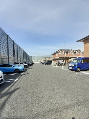 マンハイム　１番館の駐車場|カースペースがあります