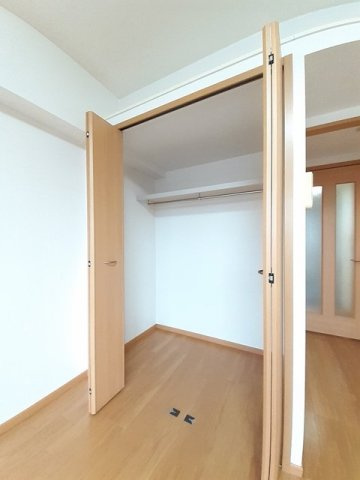 メゾン　ド　ブローテＢの収納|便利な収納スペースです