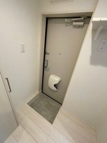 アルブル小岩の玄関