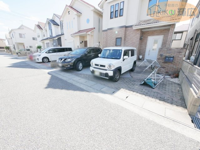加古郡播磨町大中１丁目　中古戸建の駐車場
