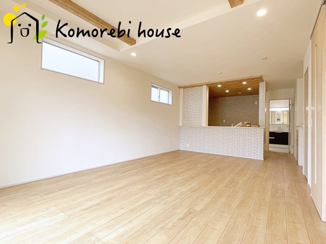 上尾市今泉　5期　新築一戸建て　ブルーミングガーデン　02の居間・リビング|2026.9.19撮影済み