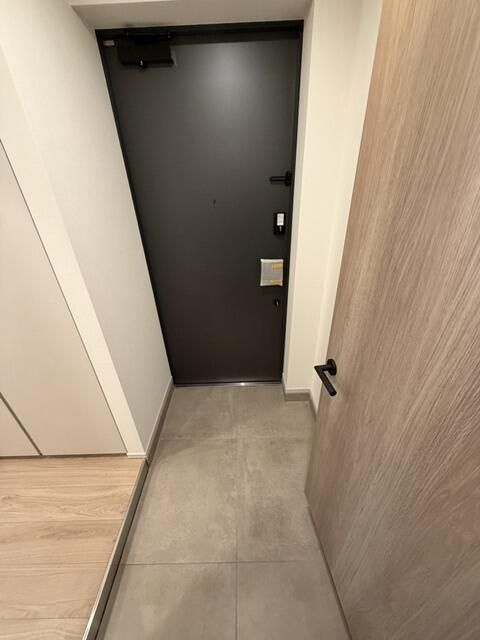 ＡＩＦＬＡＴ明大前の玄関|シンプルで使いやすい玄関です