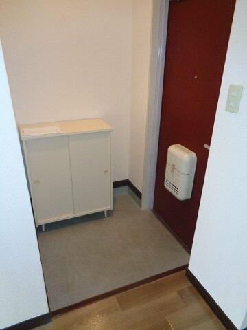 ハイツセイザンの玄関|※別部屋写真です