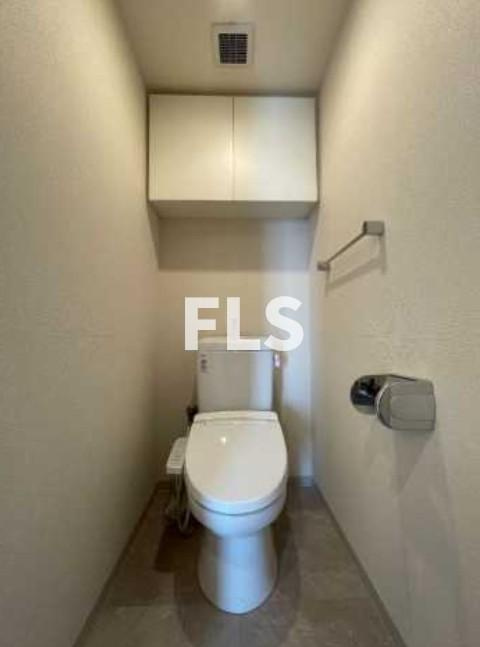 新宿区北新宿４丁目の賃貸マンションのトイレ