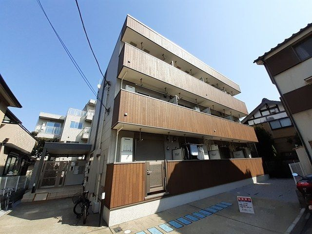 足立区扇１丁目のアパートの外観