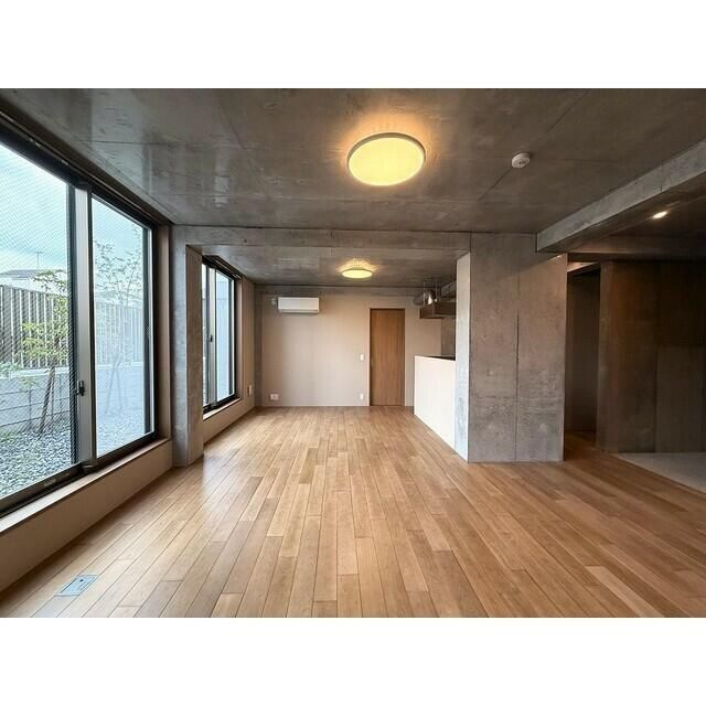 ＳＯＬＵＭ世田谷砧の居間・リビング