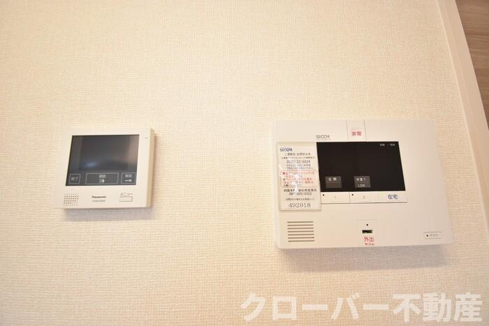 レジアスのセキュリティ|セコムのセキュリティシステム・モニタ付インターホン