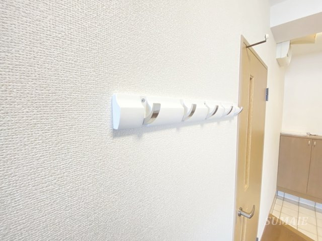 アビテ王子の設備|キッチン後ろにハンガーフック付いています☆