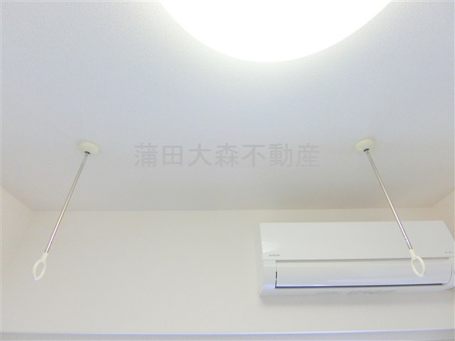 ライジングプレイス大森の設備|エアコン　室内物干し