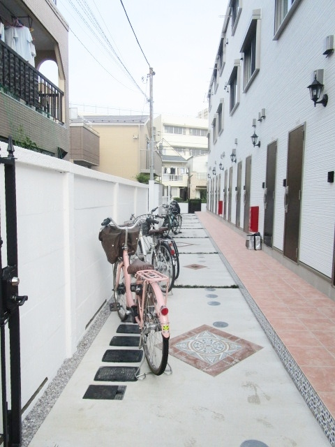 ソルナクレイシア王子の駐車場|自転車停められます！