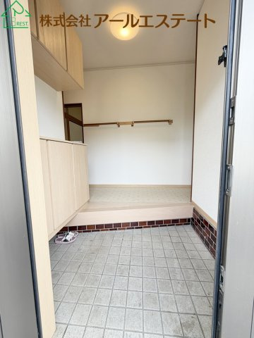 姫路市下手野5丁目　　JR姫新線「播磨高岡駅」徒歩15分の玄関
