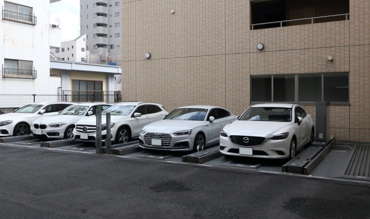文京区春日２丁目の賃貸マンションの駐車場