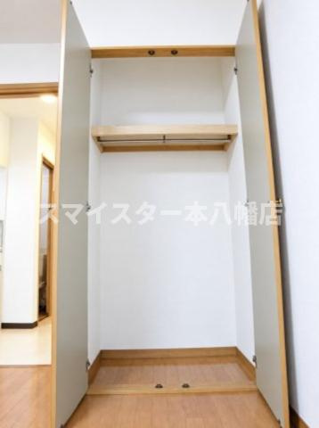船橋市前原東１丁目のアパートの収納