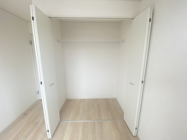 古河市女沼　中古戸建の収納|〇クローゼット〇
上の空間も最大限活かせる収納です♪
2026年9月撮影